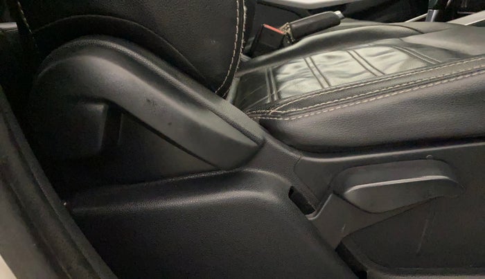 2018 Ford Ecosport TITANIUM + 1.5L PETROL AT, Petrol, Automatic, 58,642 km, Driver Side Adjustment Panel