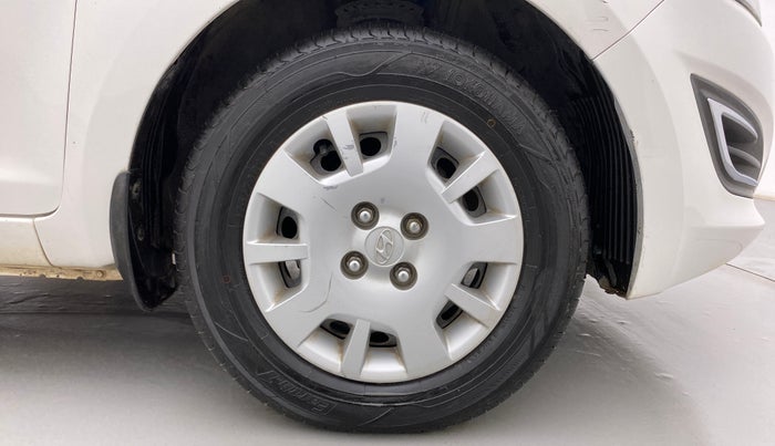2013 Hyundai i20 MAGNA 1.2, Petrol, Manual, 50,260 km, Right Front Wheel