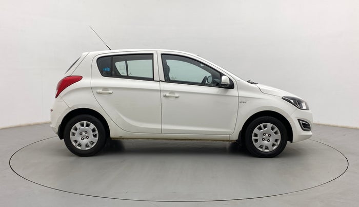 2013 Hyundai i20 MAGNA 1.2, Petrol, Manual, 50,260 km, Right Side View