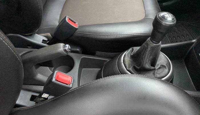 2013 Hyundai i20 MAGNA 1.2, Petrol, Manual, 50,260 km, Gear Lever
