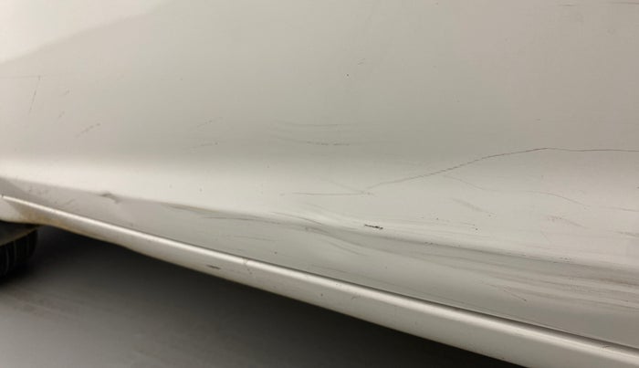 2013 Hyundai i20 MAGNA 1.2, Petrol, Manual, 50,260 km, Front passenger door - Slightly dented