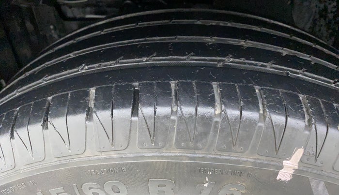 2018 Maruti Vitara Brezza ZDI + AMT, Diesel, Automatic, 26,230 km, Left Front Tyre Tread