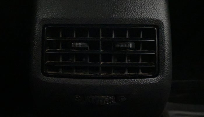 2020 Hyundai Elite i20 SPORTZ PLUS 1.2, Petrol, Manual, 43,243 km, Rear AC Vents