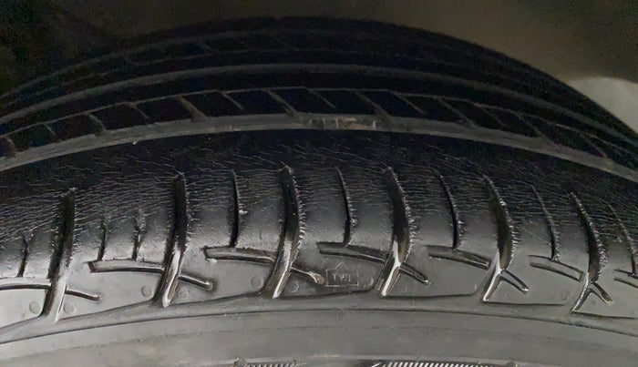 2020 Hyundai Elite i20 SPORTZ PLUS 1.2, Petrol, Manual, 43,243 km, Left Rear Tyre Tread