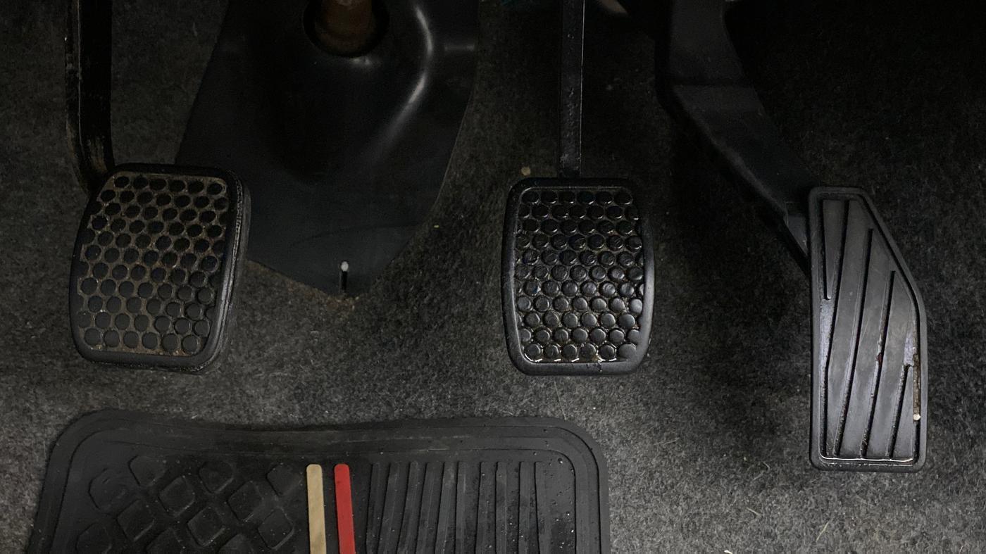 2017 Maruti Alto 800 LXI, Petrol, Manual, 40,530 km, Pedals