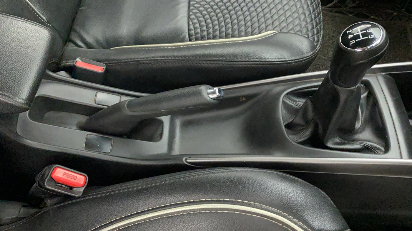 2019 Maruti Baleno ZETA PETROL 1.2, Petrol, Manual, 42,840 km, Gear Lever