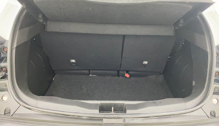 2021 Renault Kiger RXT AMT, Petrol, Automatic, 33,171 km, Boot Inside