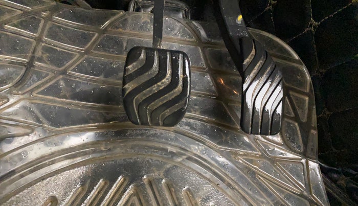 2021 Renault Kiger RXT AMT, Petrol, Automatic, 33,171 km, Pedals