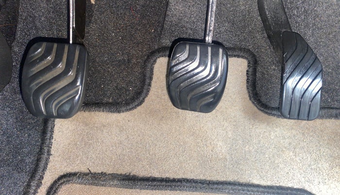 2019 Renault Kwid RXT 1.0 (O), Petrol, Manual, 70,982 km, Pedals