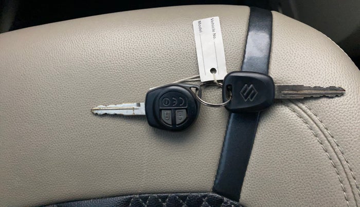 2016 Maruti Celerio ZXI, Petrol, Manual, 33,550 km, Key Close Up