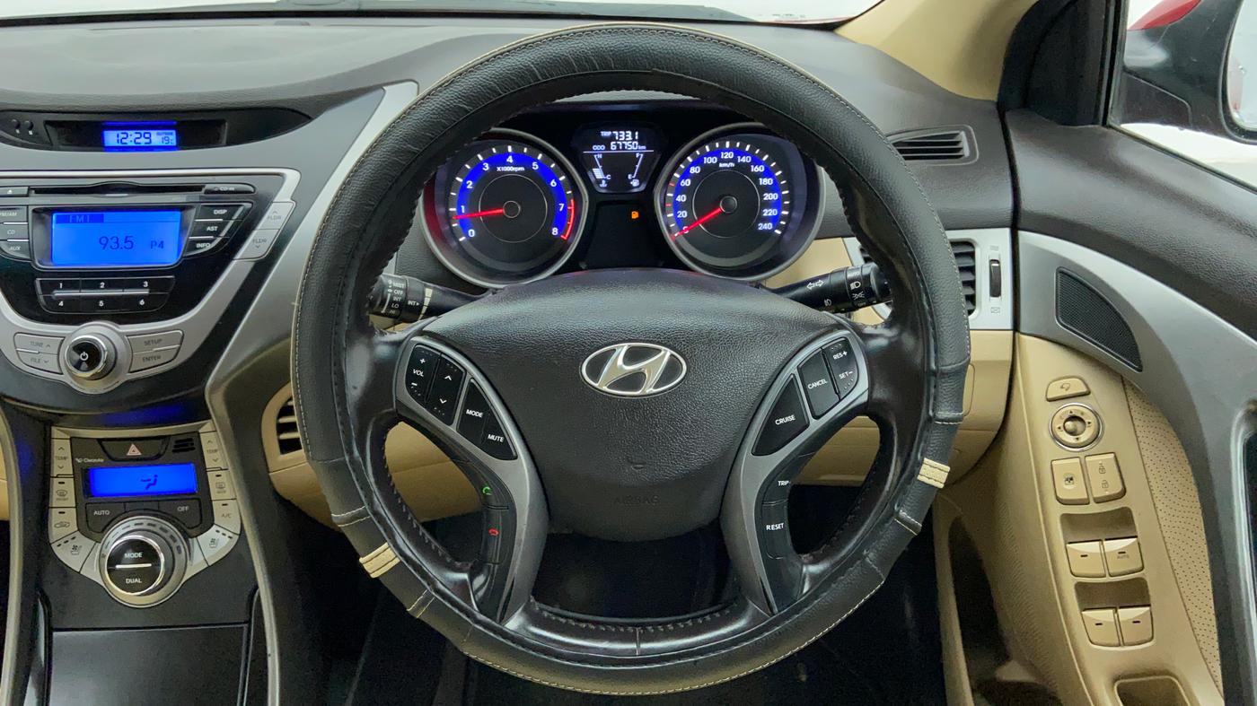 2014 Hyundai New Elantra SX 1.8 MT, Petrol, Manual, 67,750 km, Steering Wheel Close-up