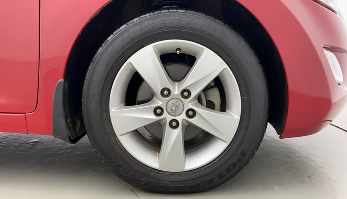 2014 Hyundai New Elantra SX 1.8 MT, Petrol, Manual, 67,750 km, Right Front Tyre