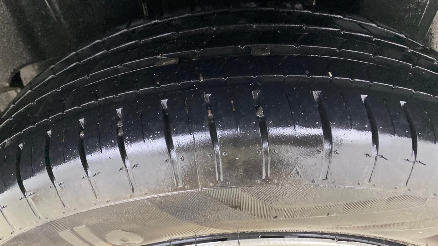 2025 Maruti Baleno DELTA PETROL 1.2, Petrol, Manual, 5,297 km, Left Rear Tyre Tread