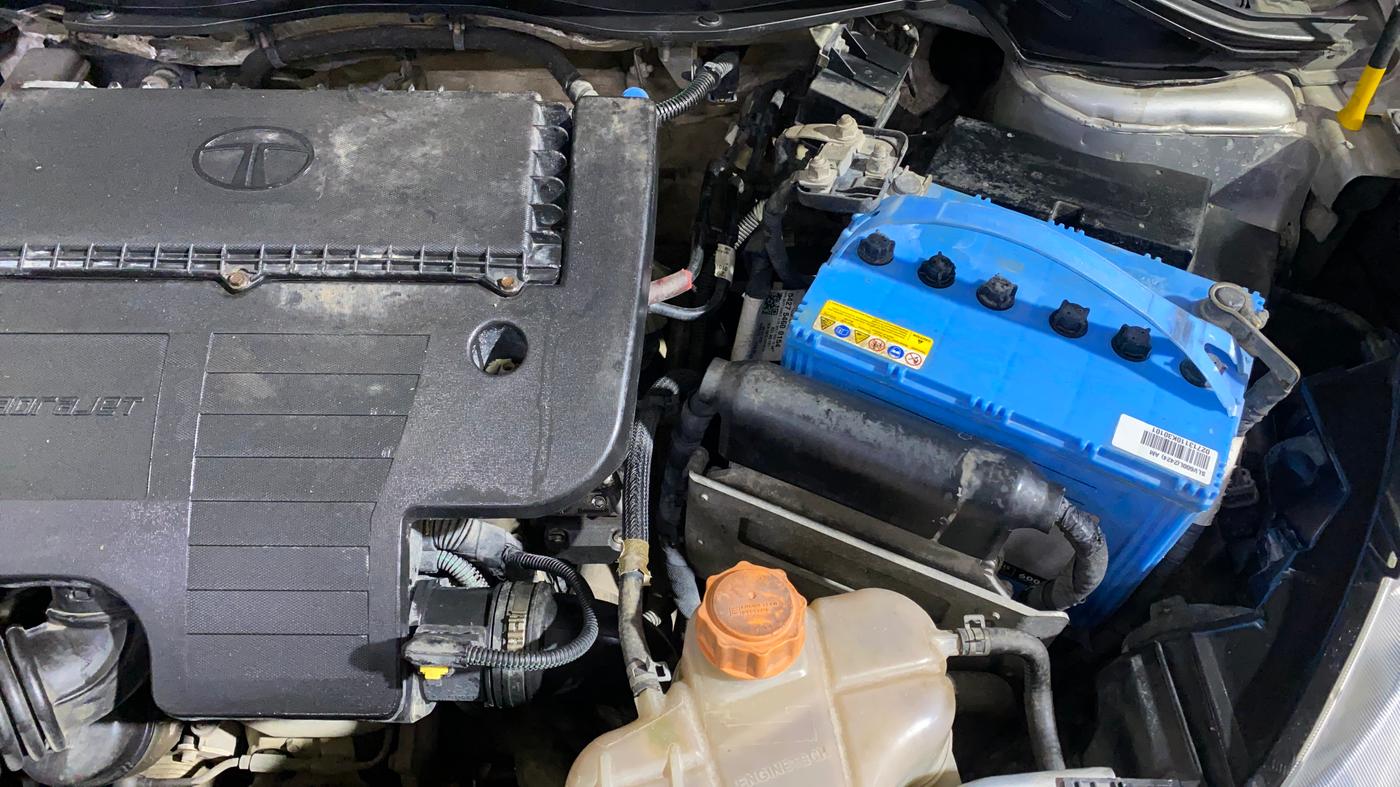 2018 Tata Zest PREMIO 75PS DIESEL, Diesel, Manual, 99,379 km, Engine View - Left