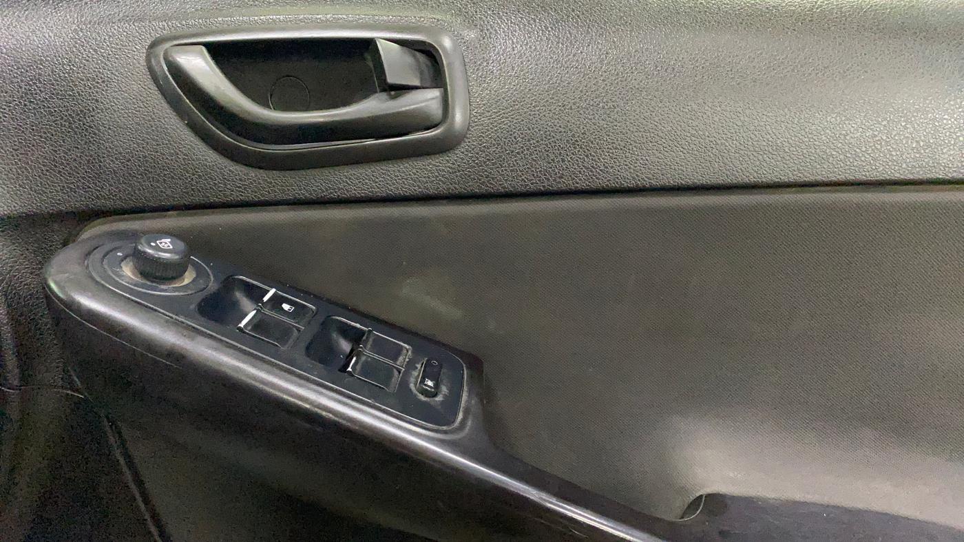 2018 Tata Zest PREMIO 75PS DIESEL, Diesel, Manual, 99,379 km, Driver Side Door Panels Control