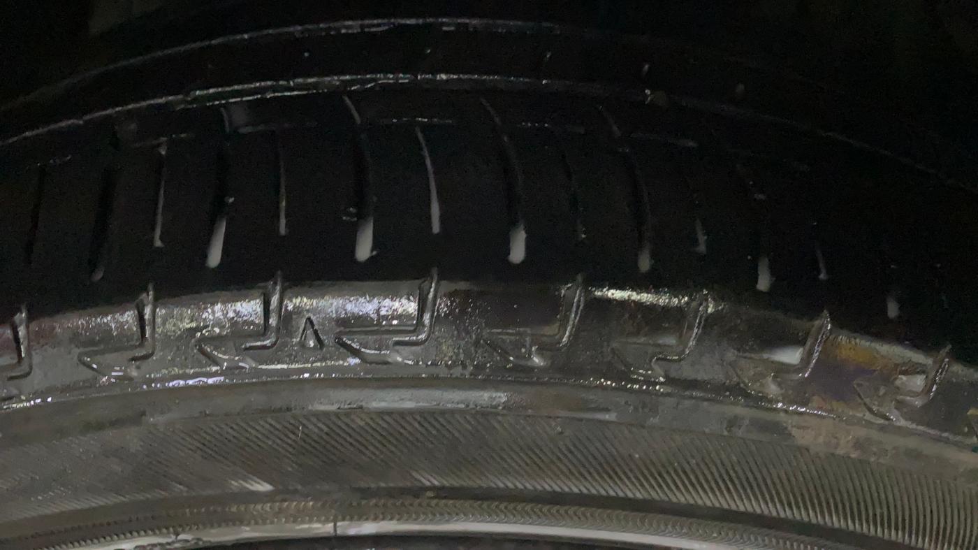 2018 Tata Zest PREMIO 75PS DIESEL, Diesel, Manual, 99,379 km, Right Front Tyre Tread