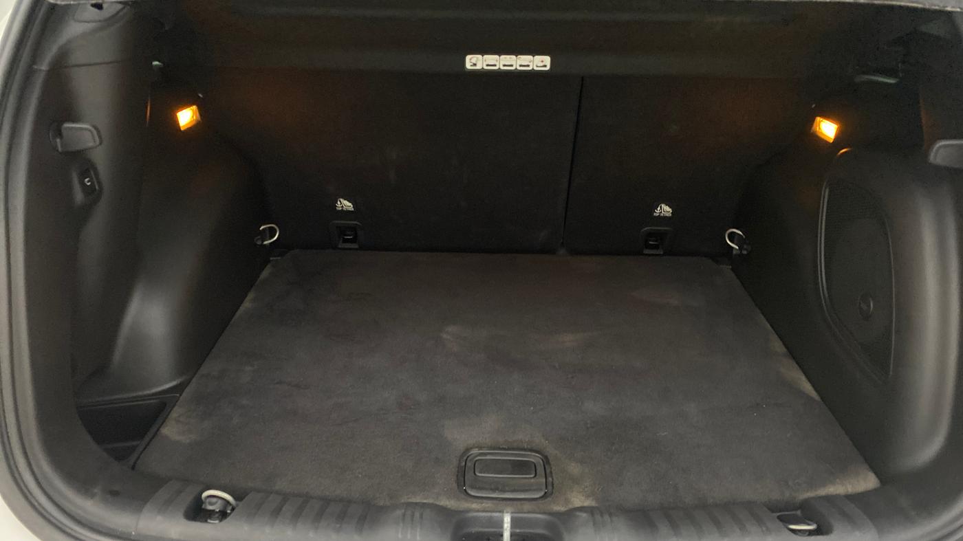 2022 Jeep Compass MODEL S (O) 1.4 PETROL DCT, Petrol, Automatic, 50,377 km, Boot Inside