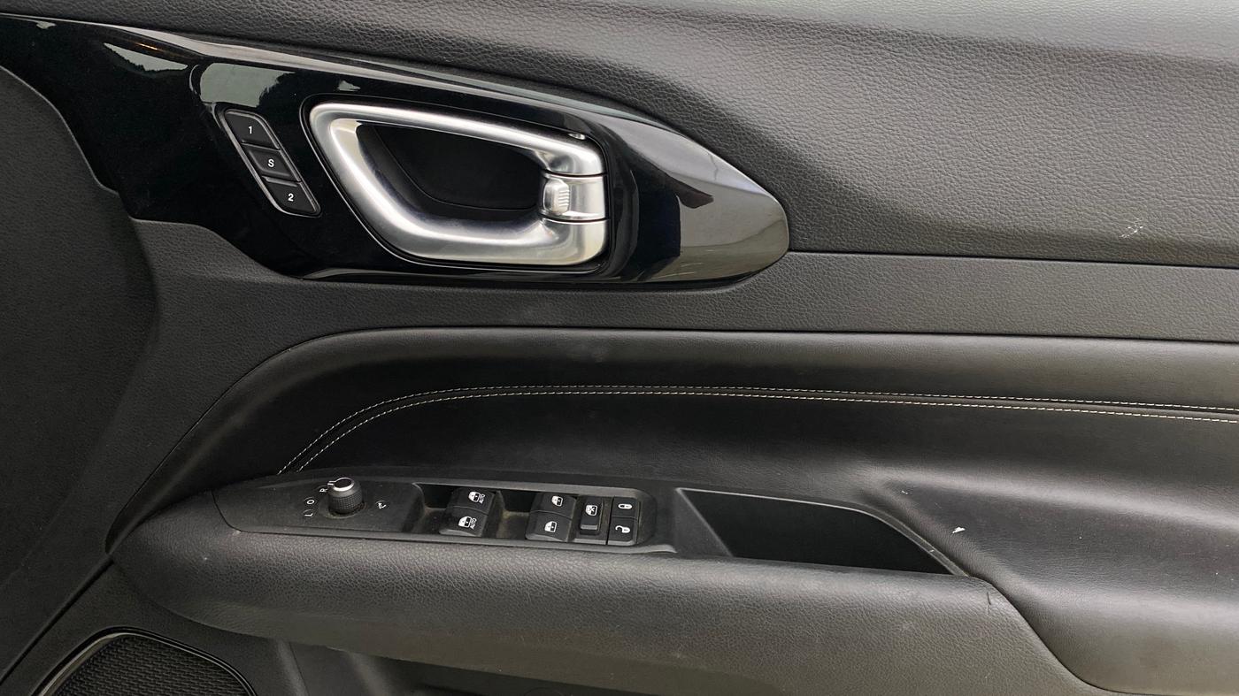 2022 Jeep Compass MODEL S (O) 1.4 PETROL DCT, Petrol, Automatic, 50,377 km, Driver Side Door Panels Control