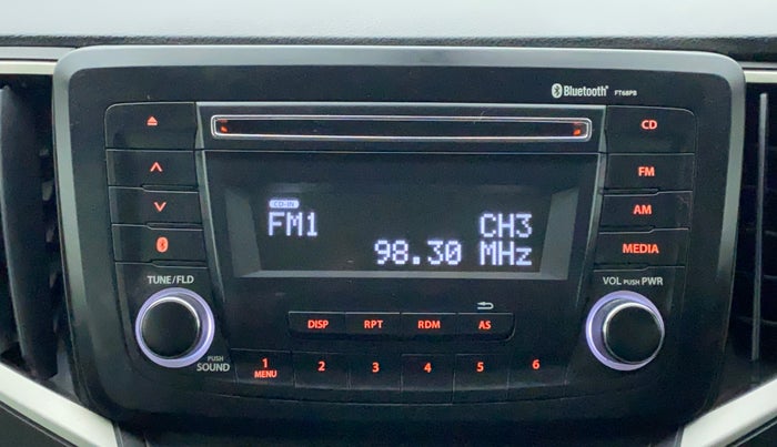 2017 Maruti Baleno ZETA PETROL 1.2, Petrol, Manual, 39,597 km, Infotainment System