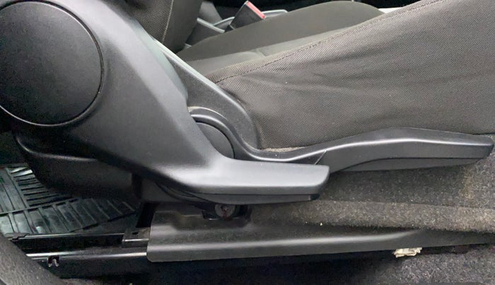 2017 Maruti Baleno ZETA PETROL 1.2, Petrol, Manual, 39,597 km, Driver Side Adjustment Panel