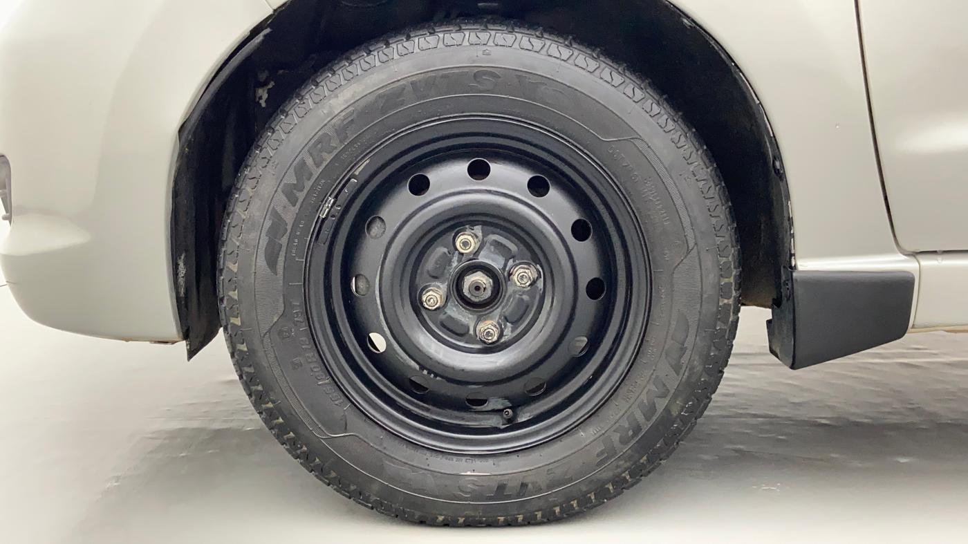 2010 Maruti A Star VXI, Petrol, Manual, 1,04,525 km, Left Front Wheel