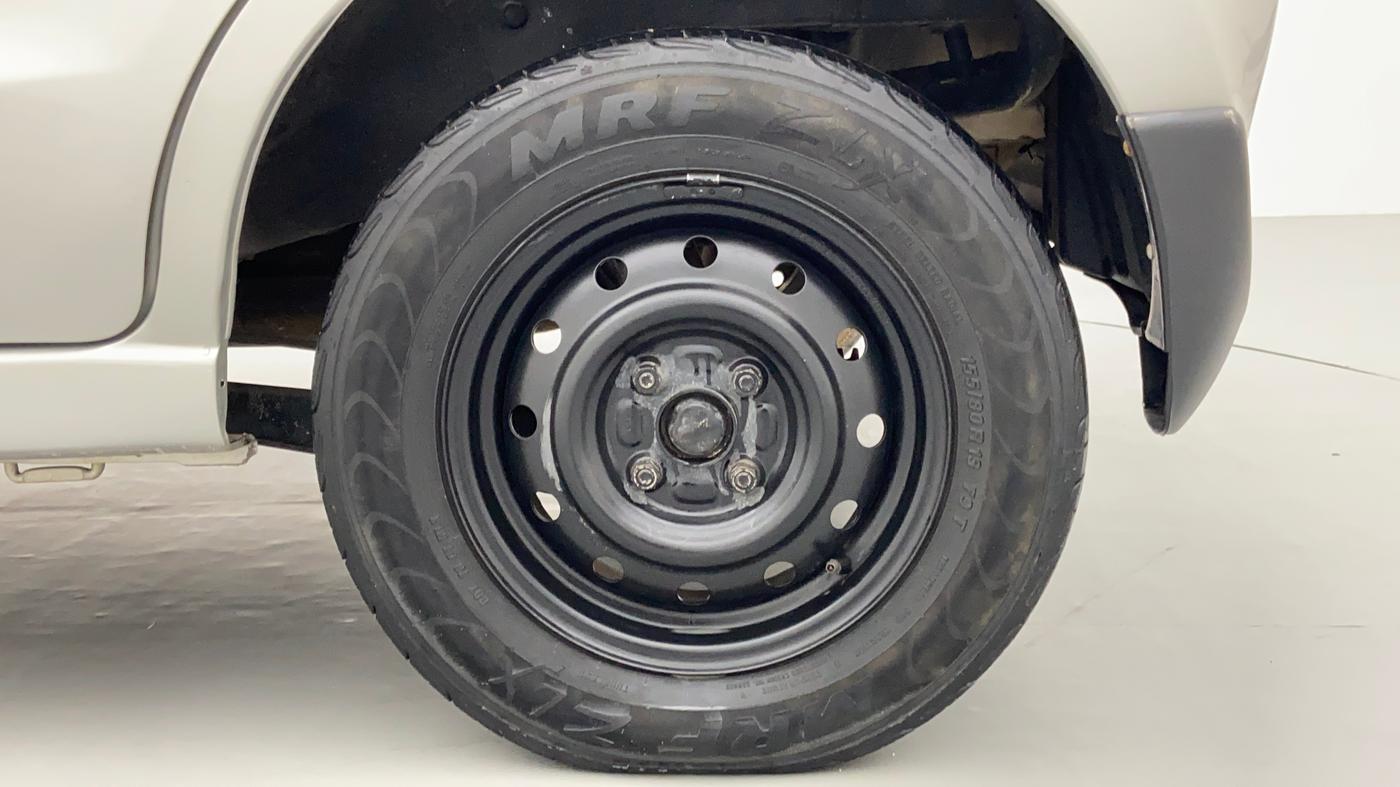2010 Maruti A Star VXI, Petrol, Manual, 1,04,525 km, Left Rear Wheel