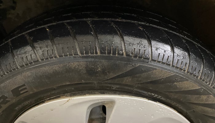 2019 Maruti Celerio VXI, Petrol, Manual, 26,158 km, Left Front Tyre Tread