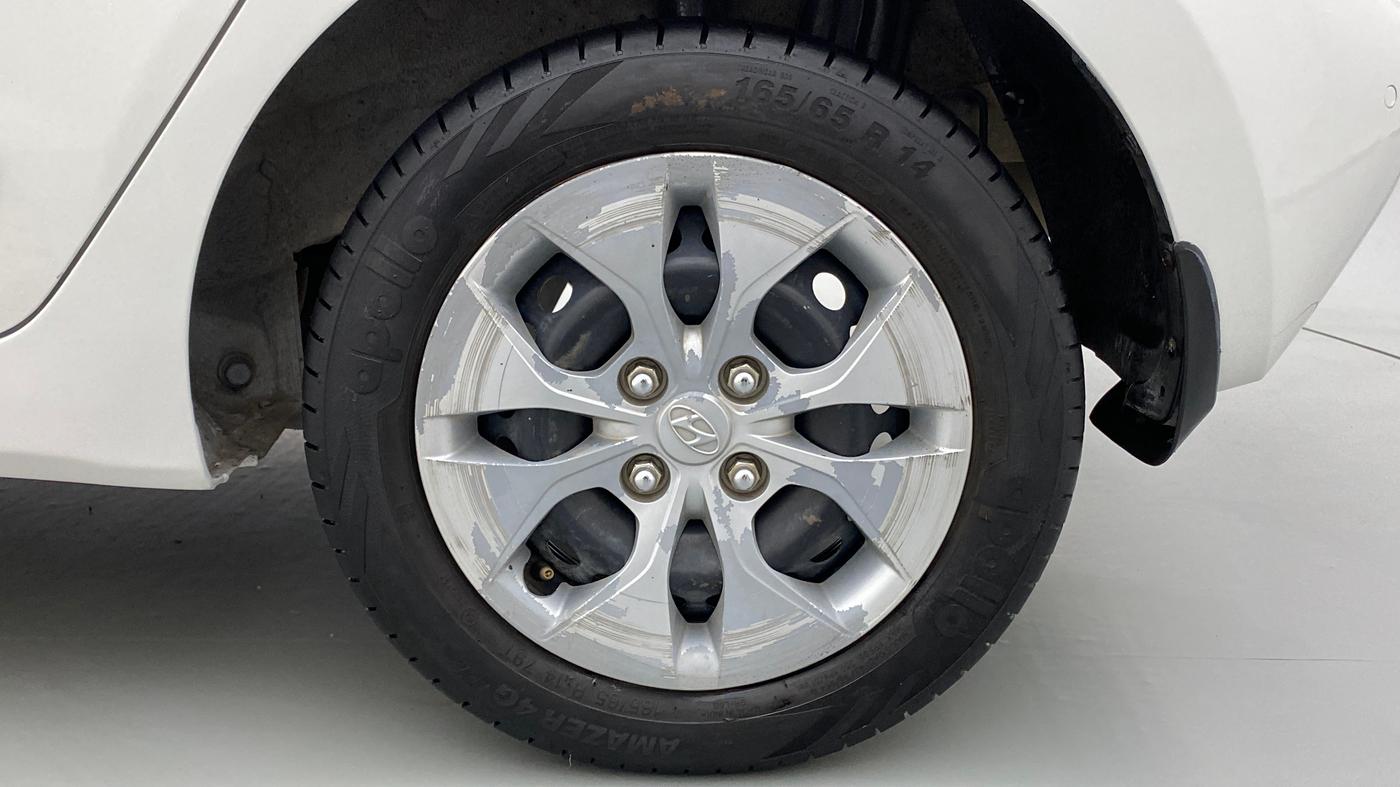 2017 Hyundai Grand i10 SPORTZ (O) 1.2 U2 CRDI, Diesel, Manual, 79,484 km, Left Rear Wheel