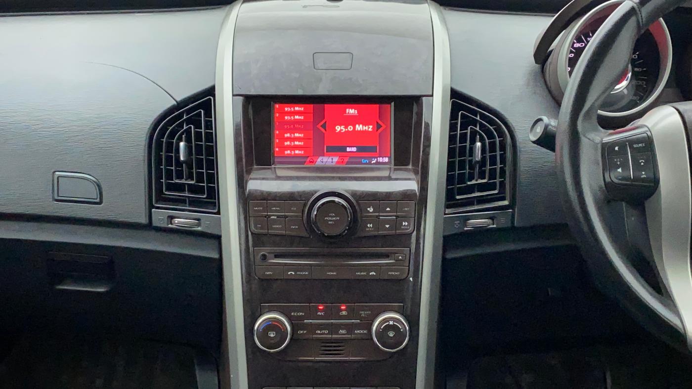 2012 Mahindra XUV500 W8 AWD, Diesel, Manual, 1,16,250 km, Air Conditioner