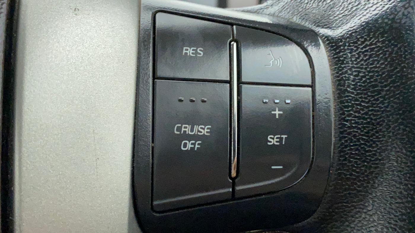2012 Mahindra XUV500 W8 AWD, Diesel, Manual, 1,16,250 km, Adaptive Cruise Control