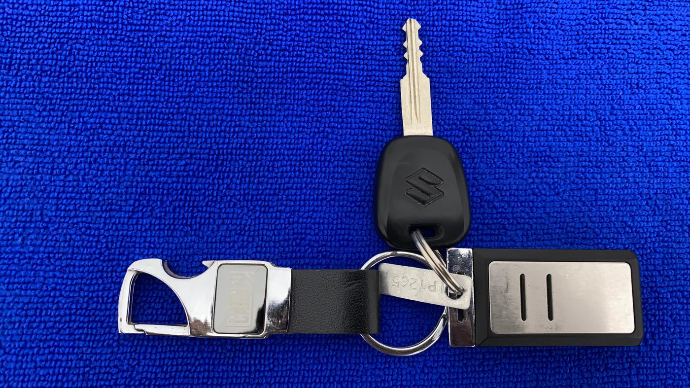 2013 Maruti Alto K10 LXI, Petrol, Manual, 34,472 km, Key Close Up