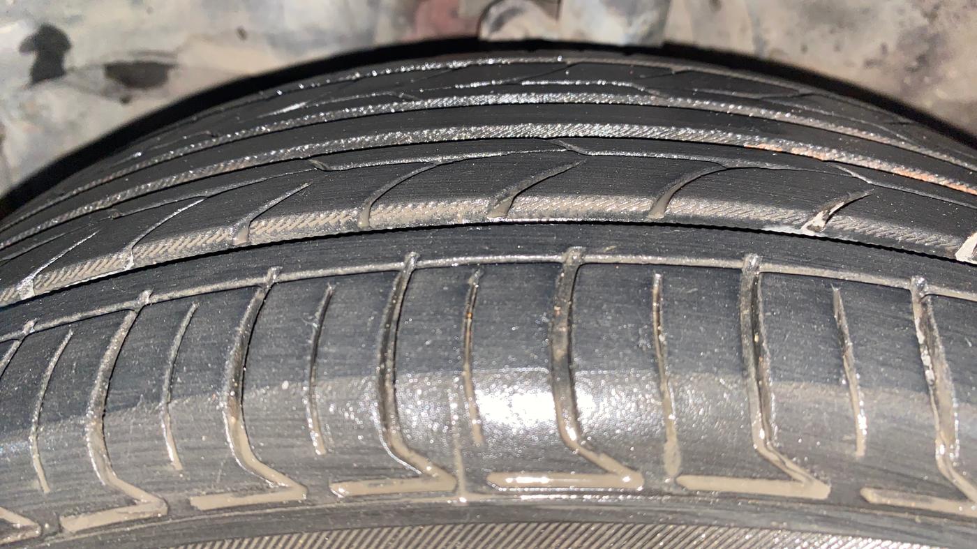 2016 Honda Jazz 1.2L I-VTEC V AT, Petrol, Automatic, 94,307 km, Left Front Tyre Tread