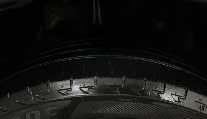 2022 Tata NEXON XM PETROL, Petrol, Manual, 66,020 km, Right Front Tyre Tread