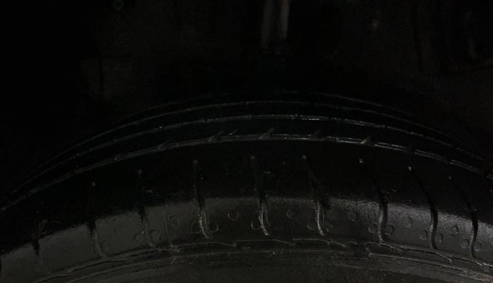 2022 Tata NEXON XM PETROL, Petrol, Manual, 66,020 km, Right Rear Tyre Tread