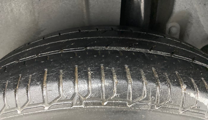 2013 Maruti Ertiga VDI, Diesel, Manual, 1,13,110 km, Left Rear Tyre Tread