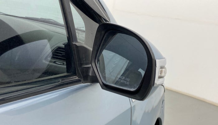 2013 Maruti Ertiga VDI, Diesel, Manual, 1,13,110 km, Right rear-view mirror - Mirror movement not proper