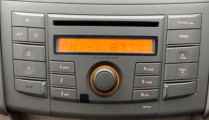 2013 Maruti Ertiga VDI, Diesel, Manual, 1,13,110 km, Infotainment system - Music system not functional