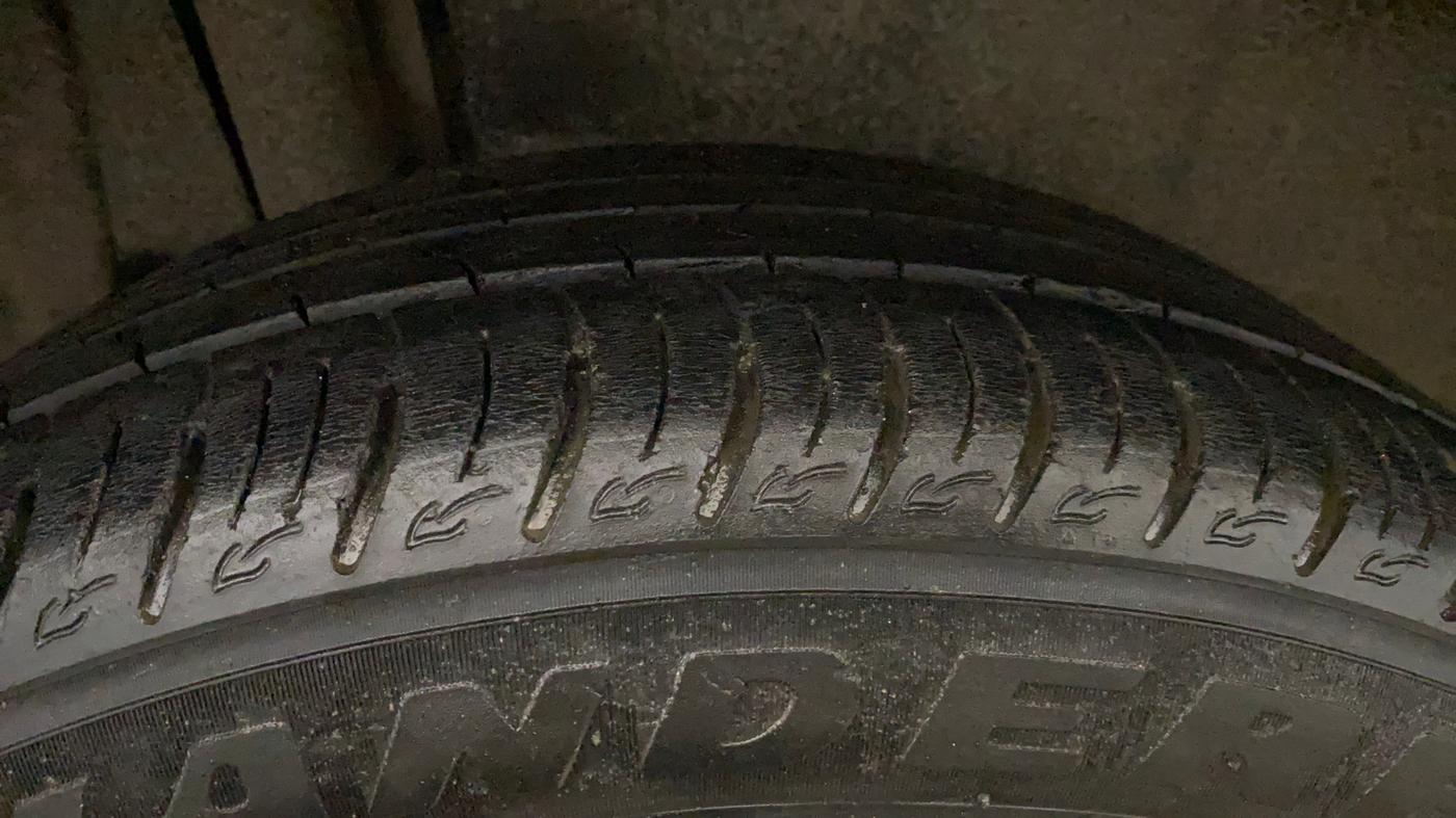 2021 Maruti Vitara Brezza VXI AT SHVS, Petrol, Automatic, 22,606 km, Right Rear Tyre Tread