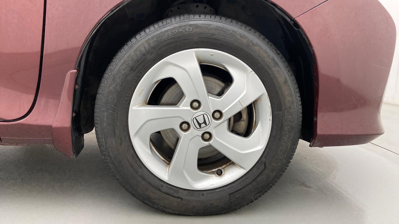 2014 Honda City 1.5L I-VTEC V MT, Petrol, Manual, 1,09,832 km, Right Front Wheel