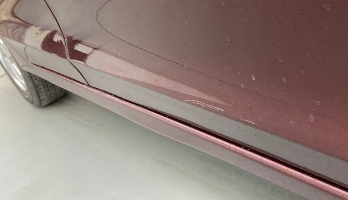2014 Honda City 1.5L I-VTEC V MT, Petrol, Manual, 1,09,832 km, Driver-side door - Slightly dented