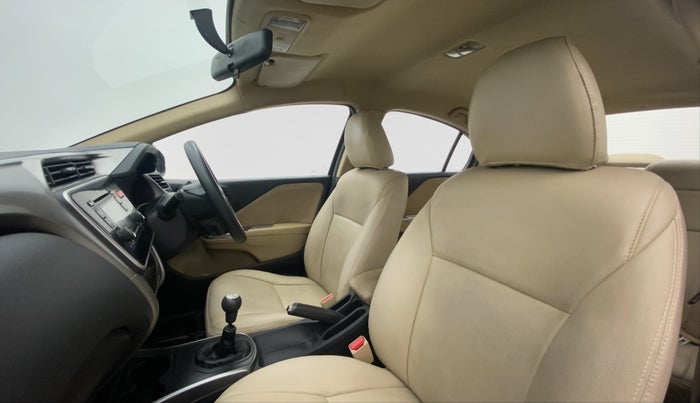 2014 Honda City 1.5L I-VTEC V MT, Petrol, Manual, 1,09,832 km, Right Side Front Door Cabin