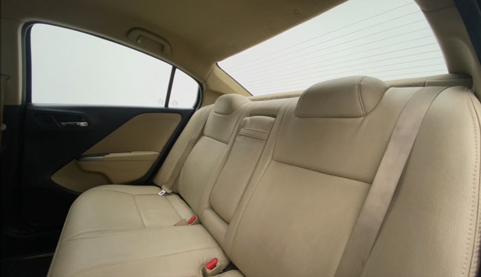 2014 Honda City 1.5L I-VTEC V MT, Petrol, Manual, 1,09,832 km, Right Side Rear Door Cabin