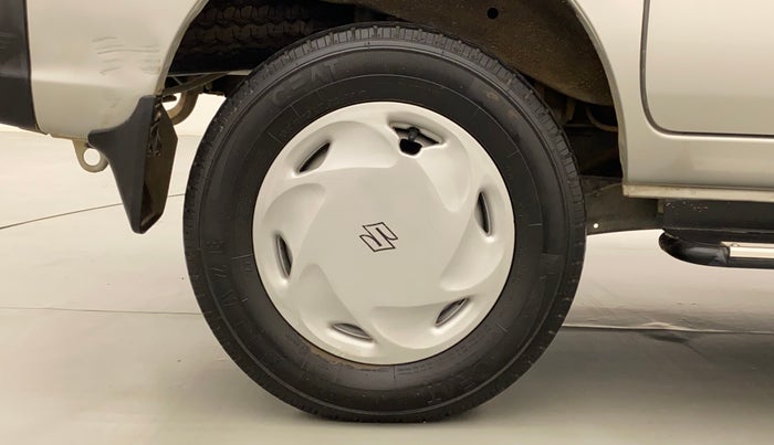 2021 Maruti Eeco 7 STR, Petrol, Manual, 4,950 km, Right Rear Wheel