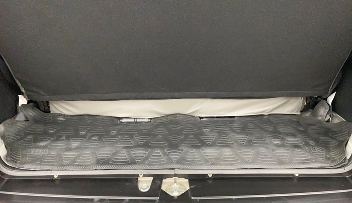 2021 Maruti Eeco 7 STR, Petrol, Manual, 4,950 km, Boot Inside