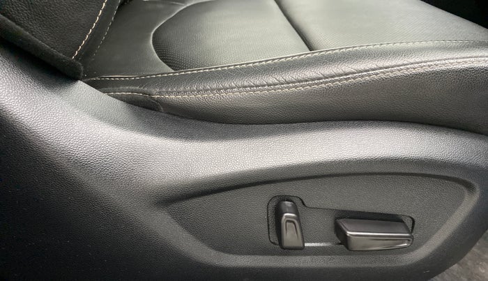 2019 Hyundai Creta 1.6 SX VTVT (O) EXECUTIVE, Petrol, Manual, 12,782 km, Driver Side Adjustment Panel
