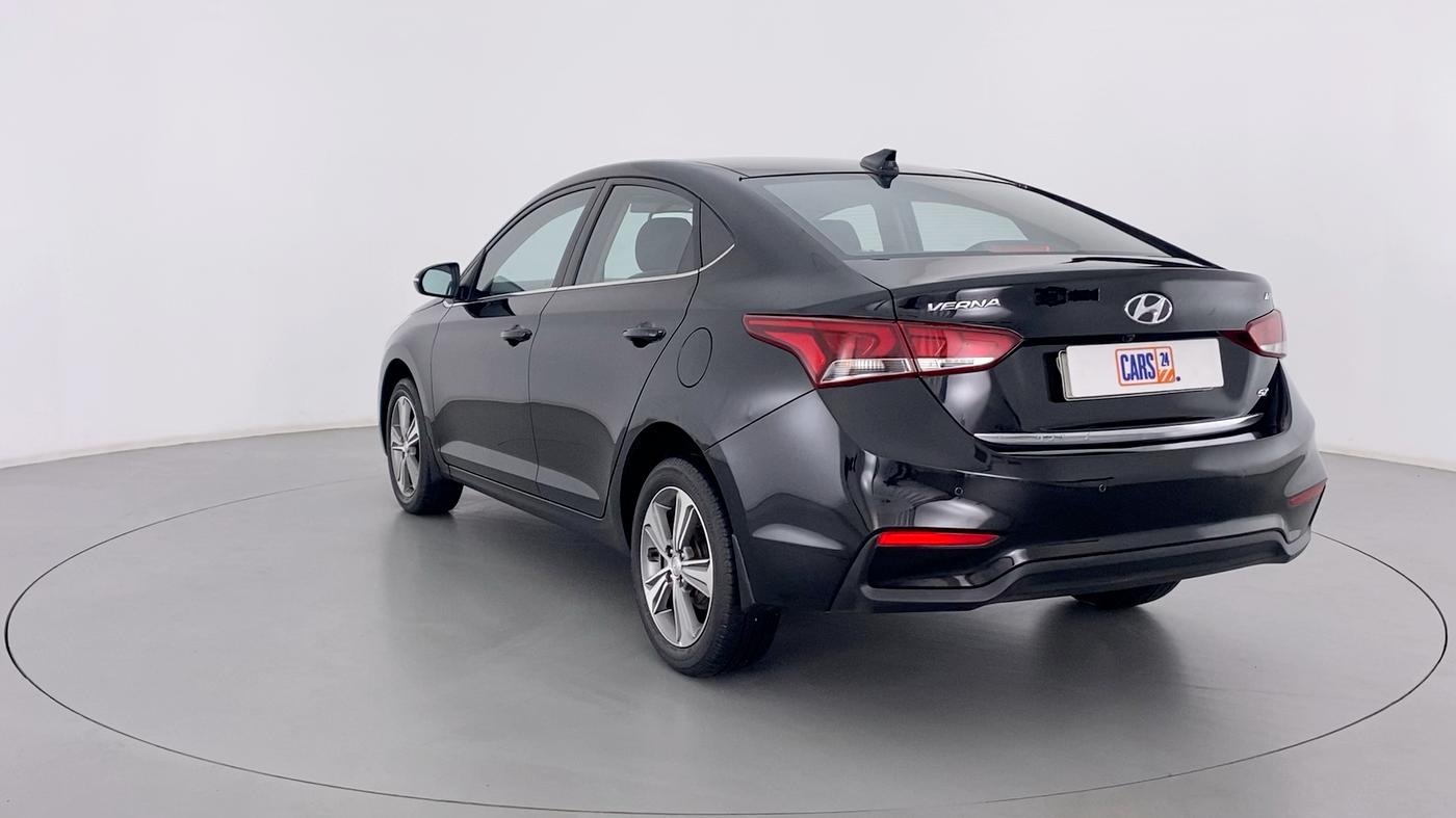 2018 Hyundai Verna 1.6 CRDI SX, Diesel, Manual, 30,359 km, Left Back Diagonal