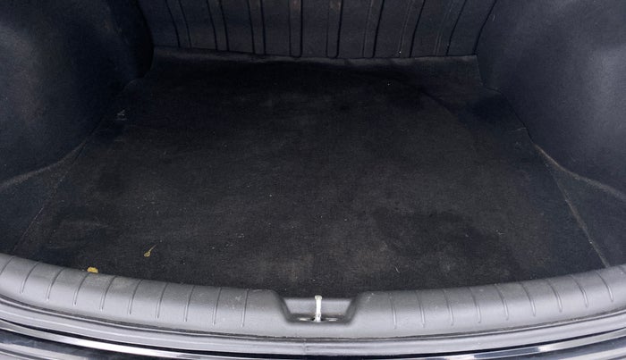 2018 Hyundai Verna 1.6 CRDI SX, Diesel, Manual, 30,359 km, Boot Inside