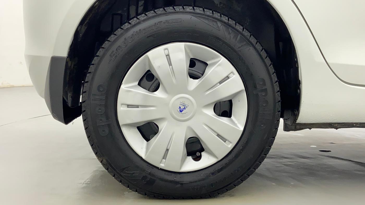 2013 Maruti Swift VDI, Diesel, Manual, 44,253 km, Right Rear Wheel