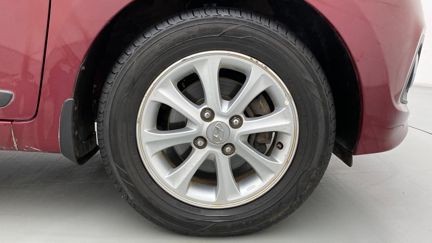 2015 Hyundai Grand i10 ASTA AT 1.2 KAPPA VTVT, Petrol, Automatic, 81,360 km, Right Front Wheel