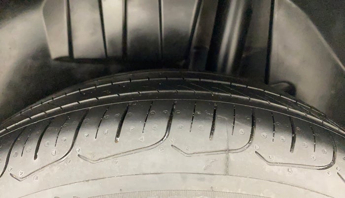 2017 Maruti Dzire ZXI PLUS, Petrol, Manual, 31,953 km, Left Rear Tyre Tread